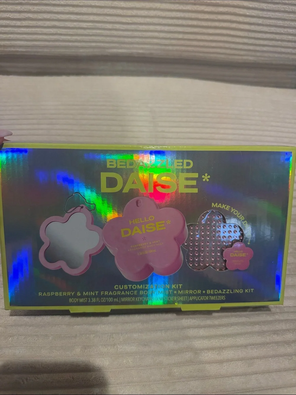 Bedazzled Pink Daisy Fragrance & Customization Kit